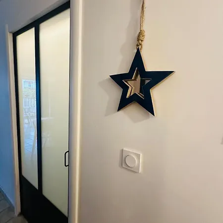 à La Maison