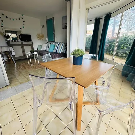 à La Maison *